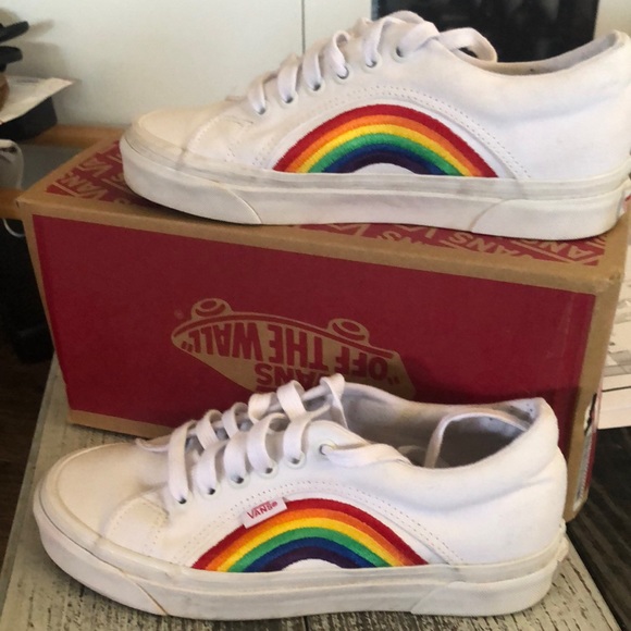 Vans Shoes - Vans Lampin 86 Dx Anaheim Factory Pride White Canvas Rainbow Sneakers sz 7.5
